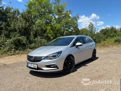autó főképe