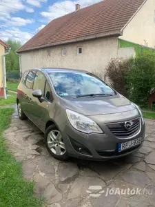 autó főképe