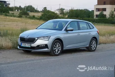 autó főképe