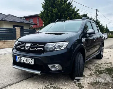 autó főképe