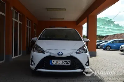 autó főképe