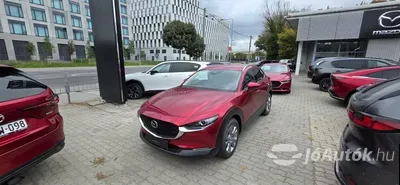 autó főképe