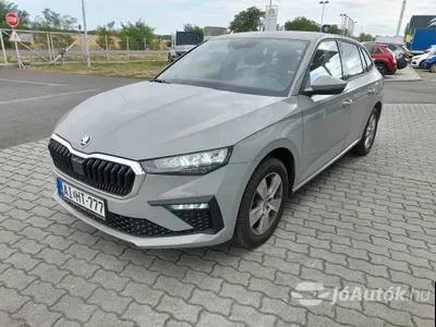 autó főképe
