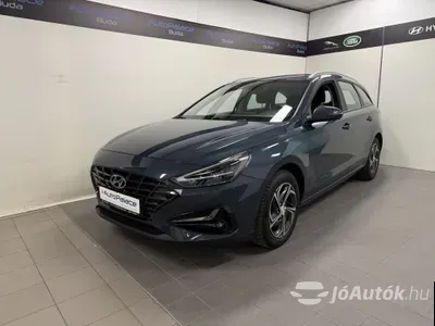 autó főképe