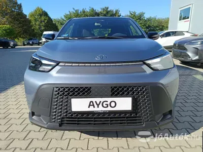 autó főképe