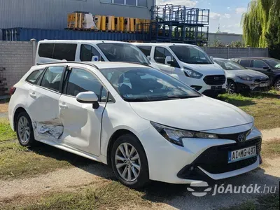 autó főképe