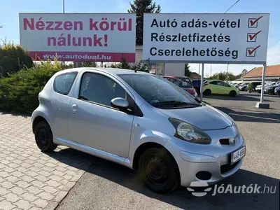 autó főképe