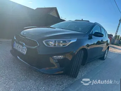 autó főképe