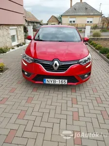 autó főképe