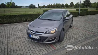 autó főképe