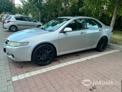 autó főképe