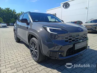autó főképe