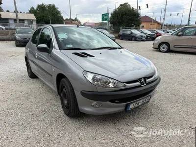 autó főképe