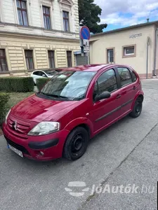 autó főképe