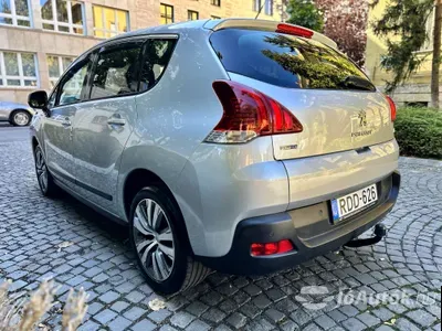autó főképe