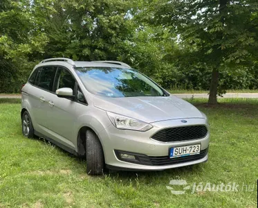 autó főképe