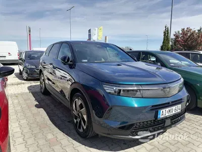 autó főképe