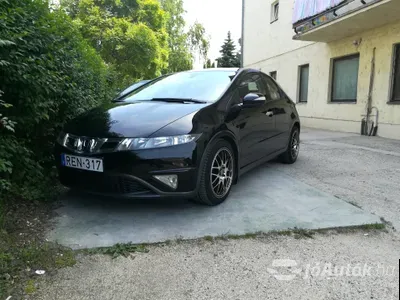 autó főképe