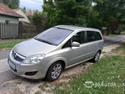 autó főképe