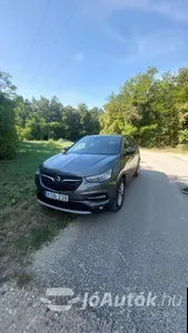 autó főképe