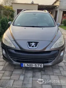 autó főképe