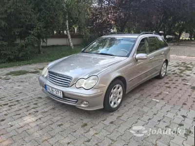 autó főképe
