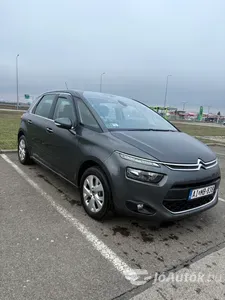 autó főképe