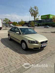 autó főképe
