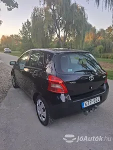 autó főképe