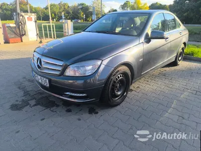 autó főképe