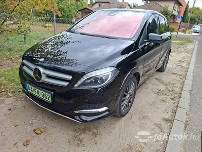 autó főképe