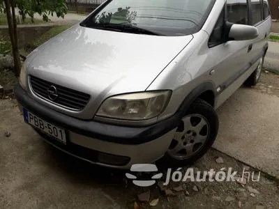 autó főképe