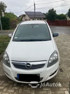 autó főképe