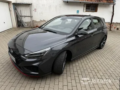 autó főképe