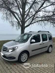 autó főképe