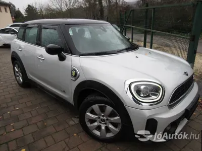 autó főképe