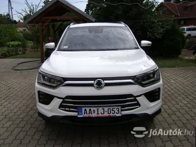 autó főképe