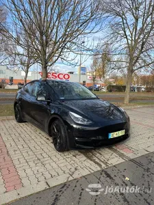 autó főképe