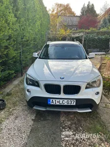 autó főképe