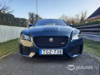 autó főképe