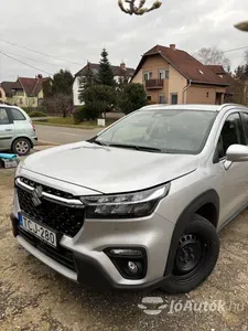 autó főképe