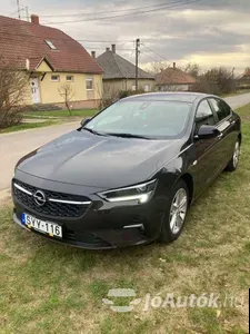 autó főképe
