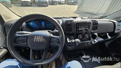 autó főképe
