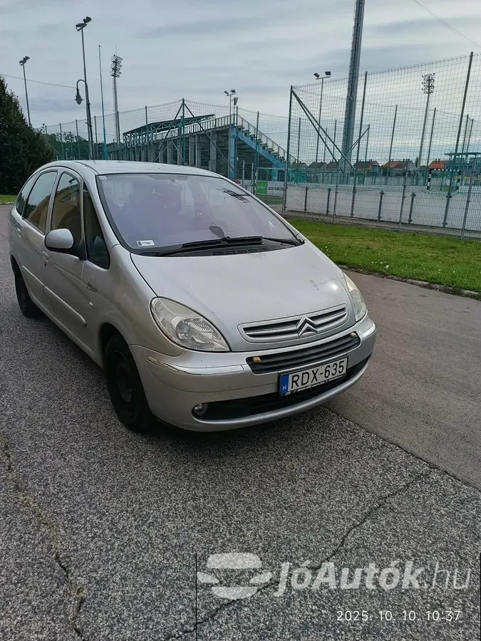 Photo 1