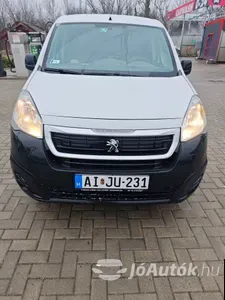autó főképe