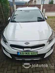 autó főképe