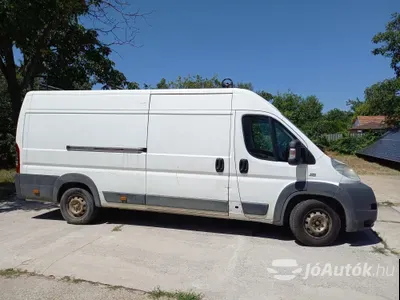 autó főképe