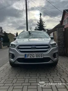 autó főképe