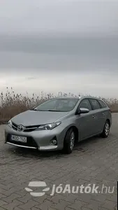 autó főképe