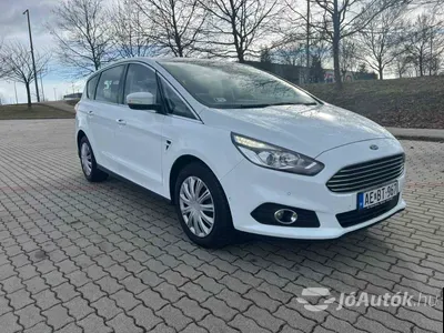 autó főképe